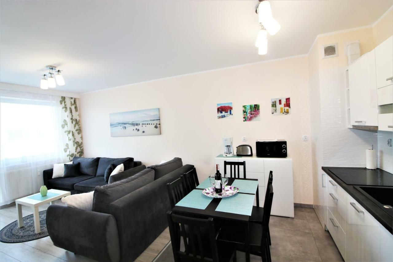 Apartament Superior Pastelowy Przy Plazy Kołobrzeg Extérieur photo